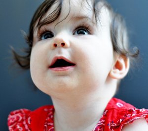 Nama Bayi Perempuan Dengan Makna / Arti Riang